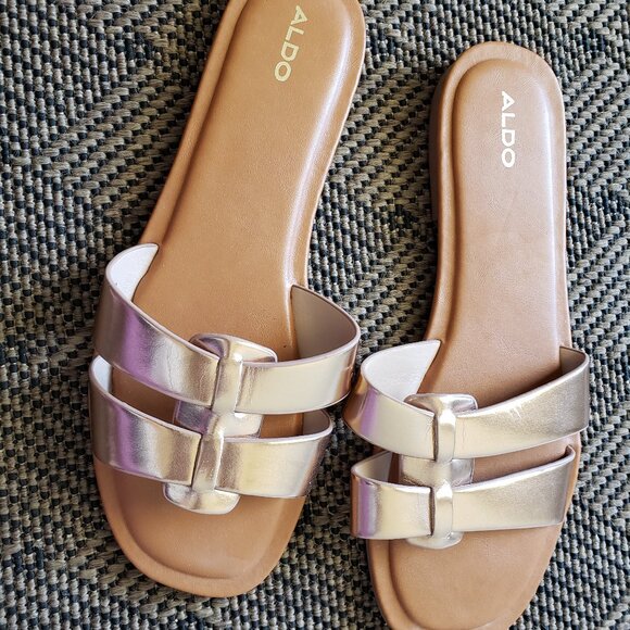 Aldo Shoes - Rose gold slides